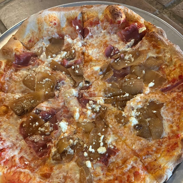 The Lu Pizza.