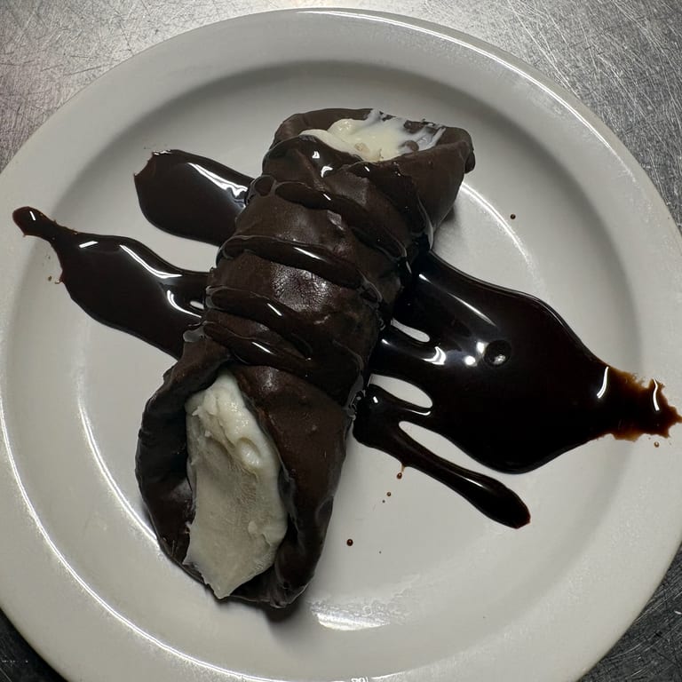 Savor Our Authentic Cannoli